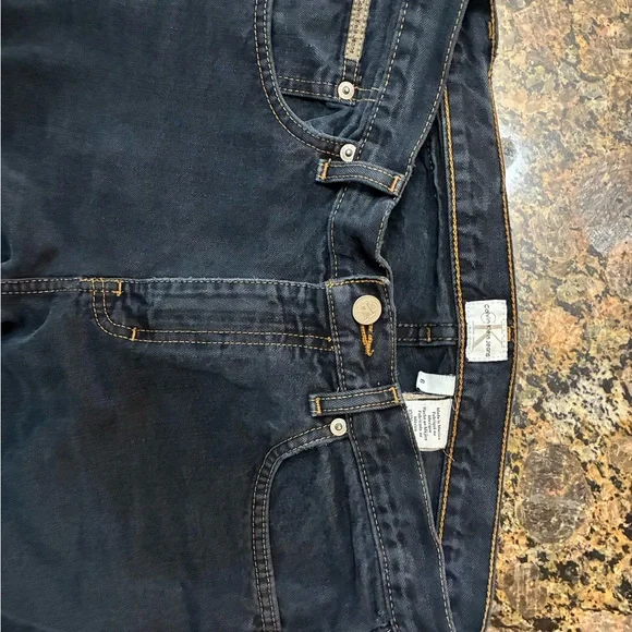 Calvin Klein Jeans Black Floral Distressed, Size 6 - Picture 4 of 6